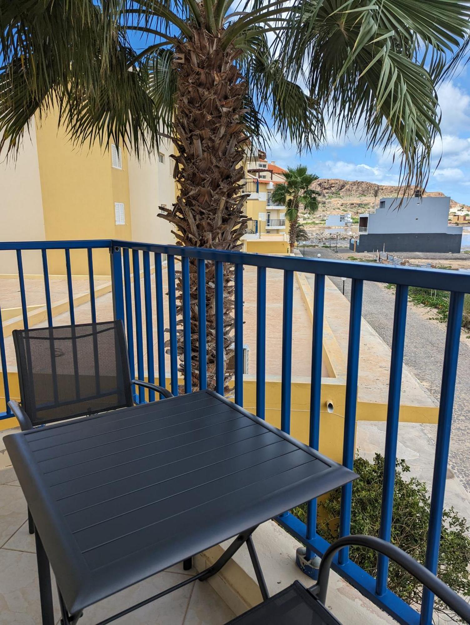 Vila Cabral 1 Bed Apt - Wi-Fi & Air Con Included Sal Rei Exteriör bild